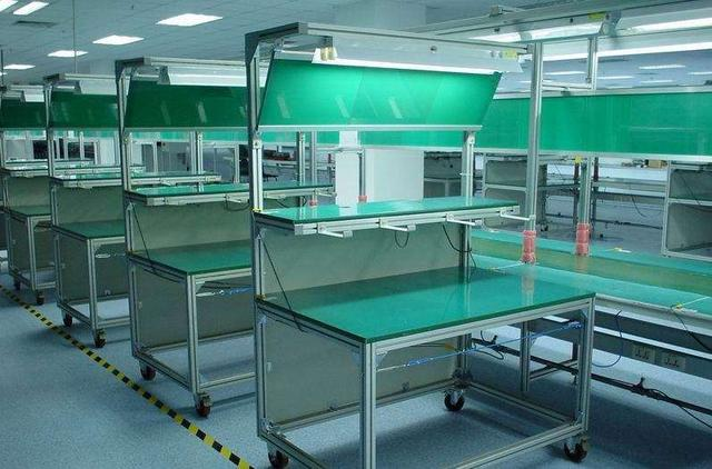 Aluminum workbench